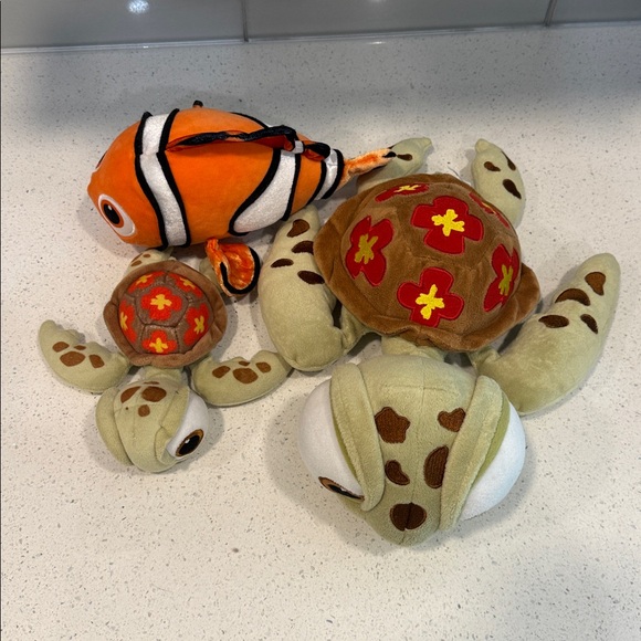 Disney finding Nemo Turtle and Fish Plush Toy Set - Picture 4 of 7